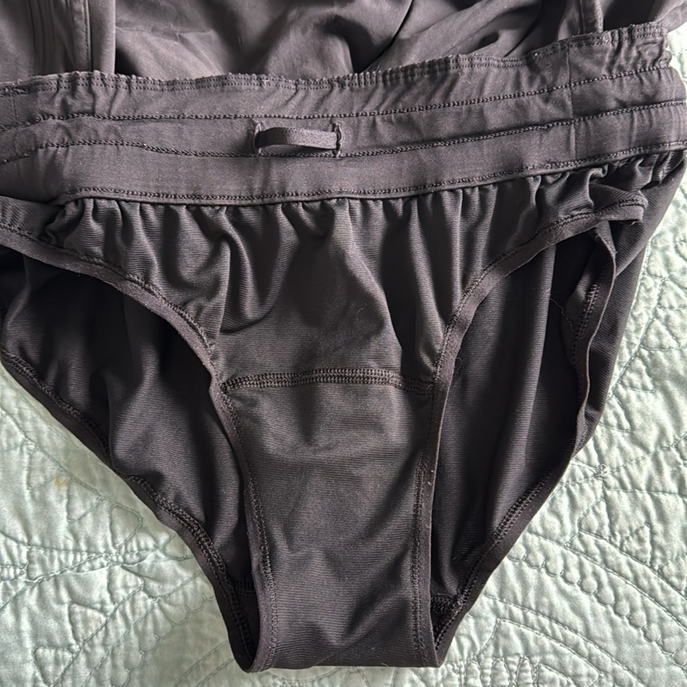 Lululemon Lined Running Shorts - image 8